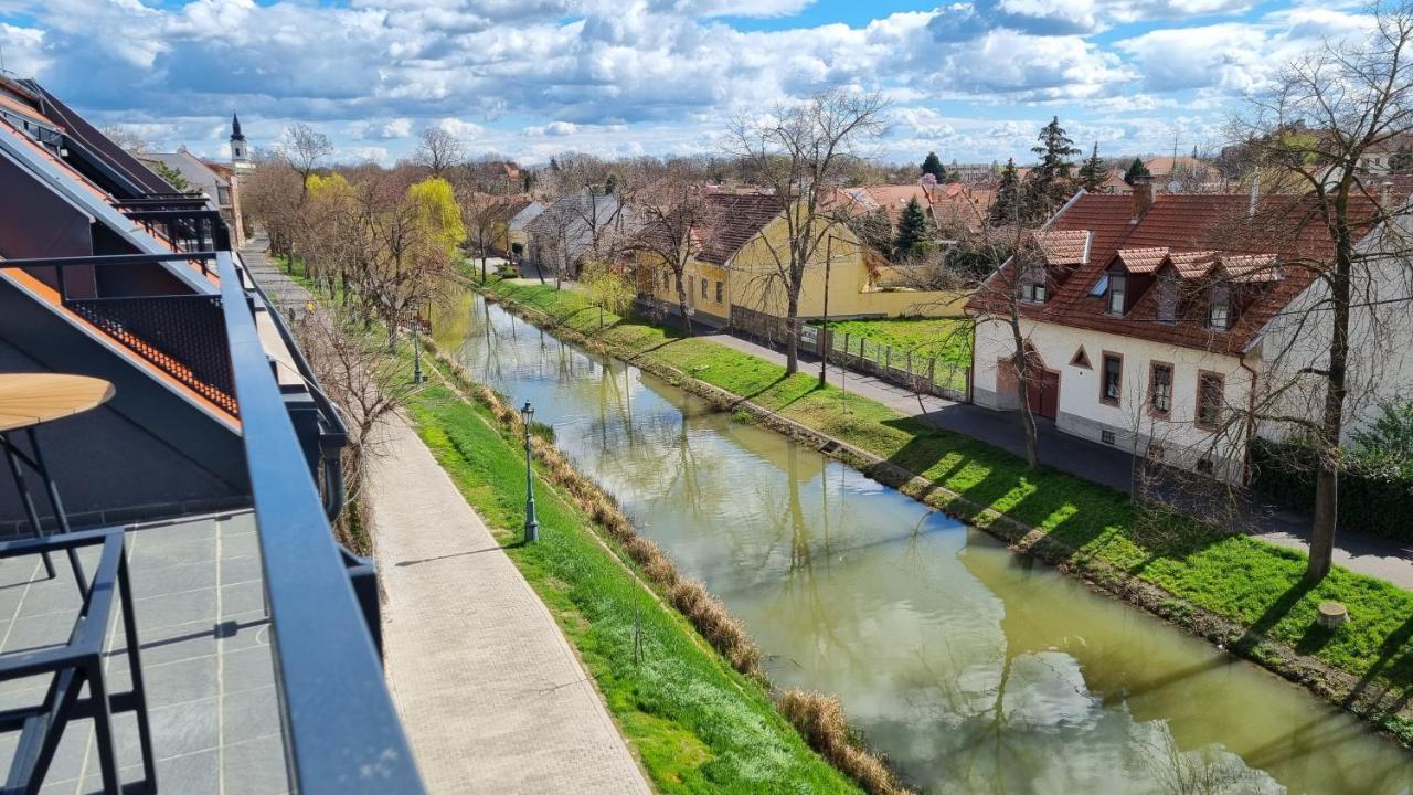 Viktoria Apartman Jula Exterior foto