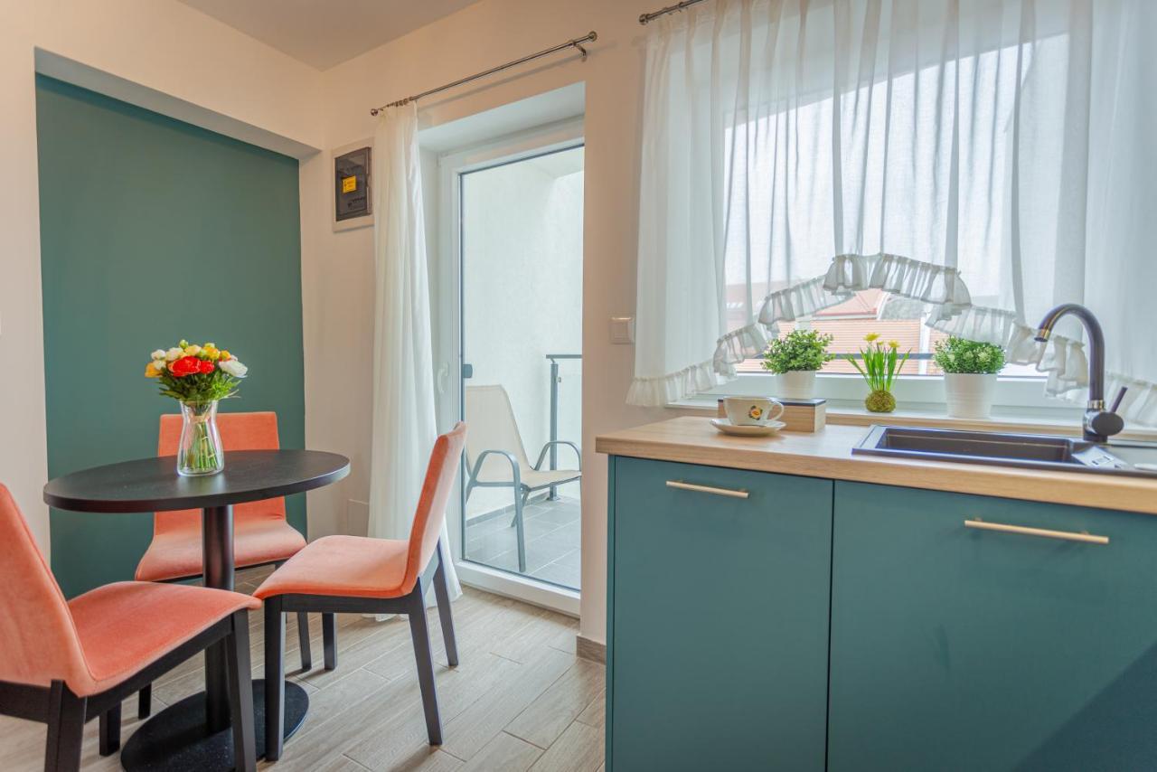 Viktoria Apartman Jula Exterior foto