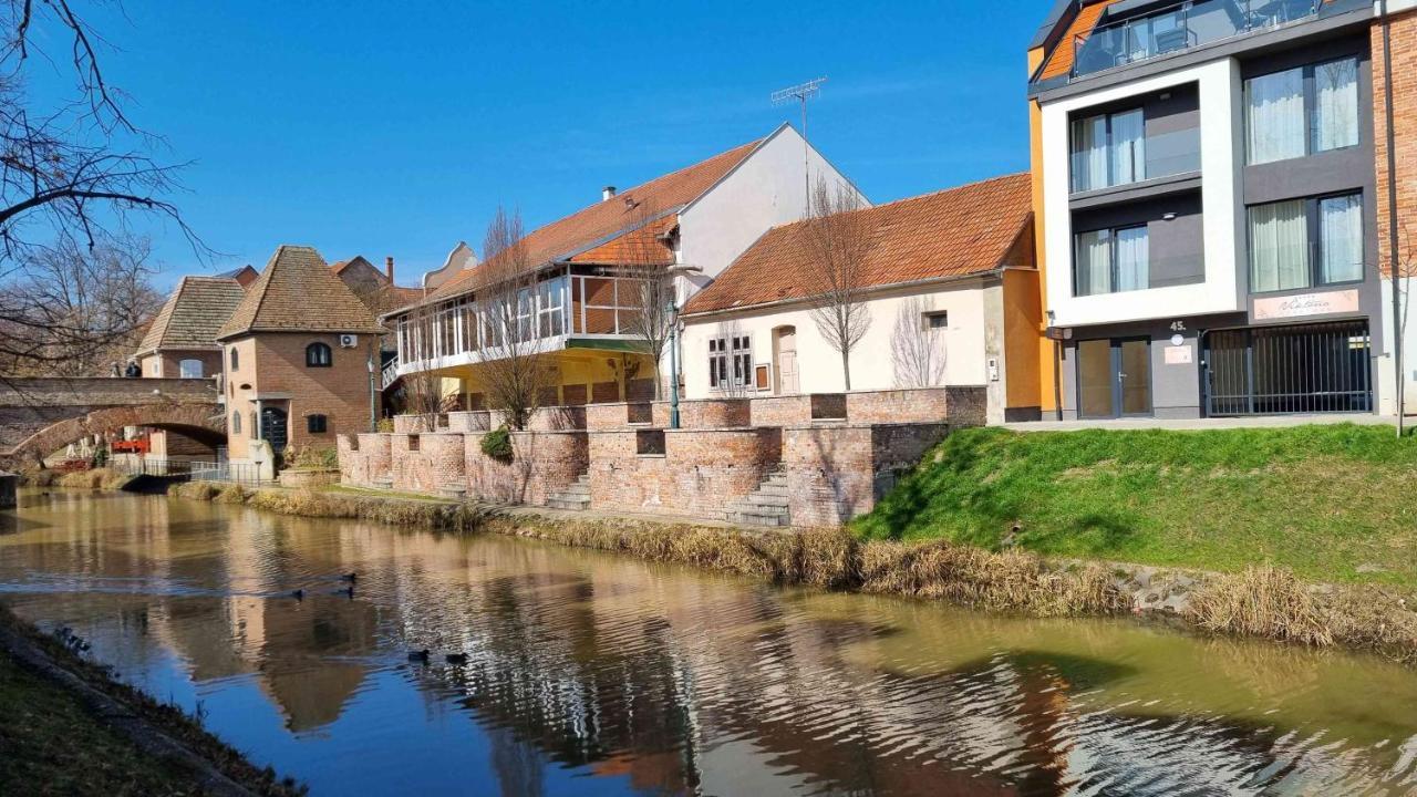 Viktoria Apartman Jula Exterior foto